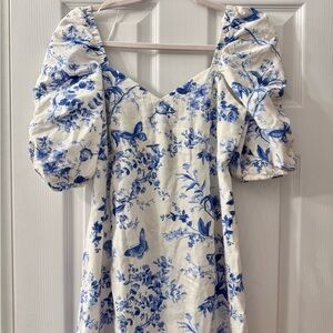 H&M Floral Puff Sleeve Dress!